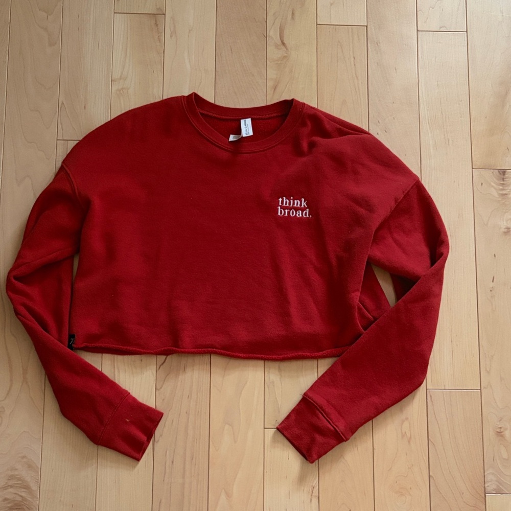 Long sleeve crop sweatshirt